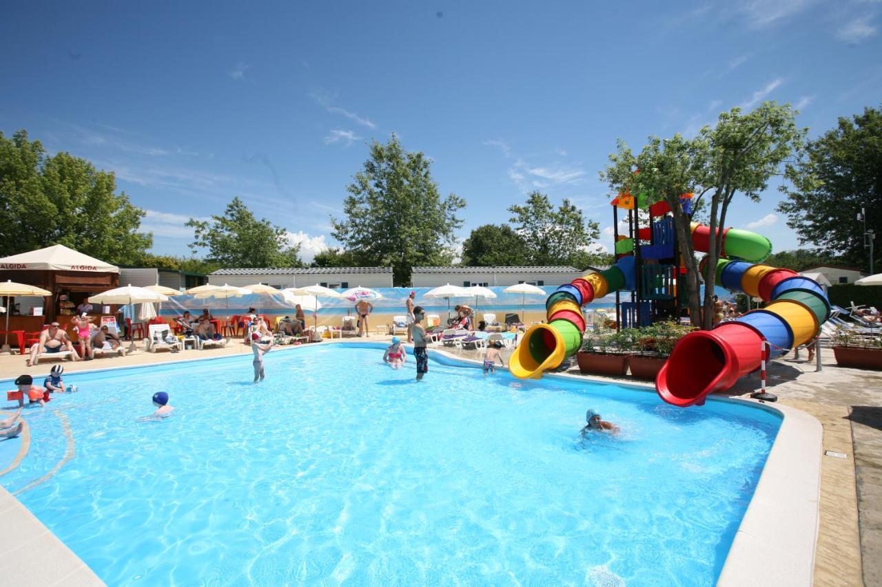 Happy Camp Mobile Homes In Butterfly Camping Village Peschiera del Garda Luaran gambar