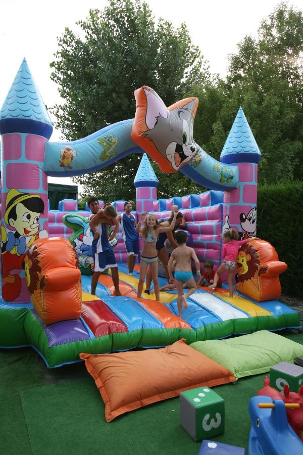 Happy Camp Mobile Homes In Butterfly Camping Village Peschiera del Garda Luaran gambar